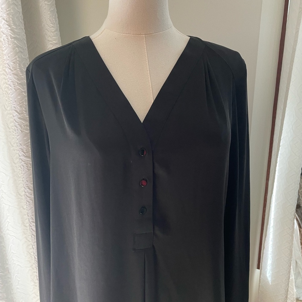 White House Black Market Black Button-Front Tunic Top Bias Cut 8 - Picture 3 of 8